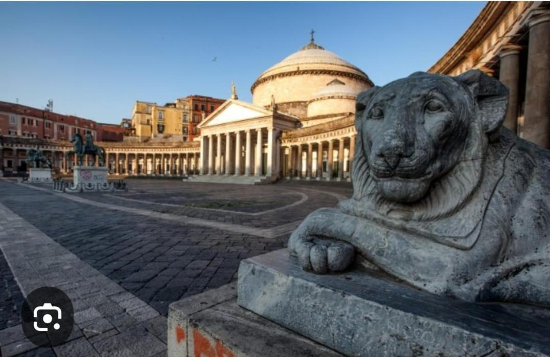 Casa Gioia, Tra Palazzo Reale,lungomare E Monte Echia Appartamento Napoli